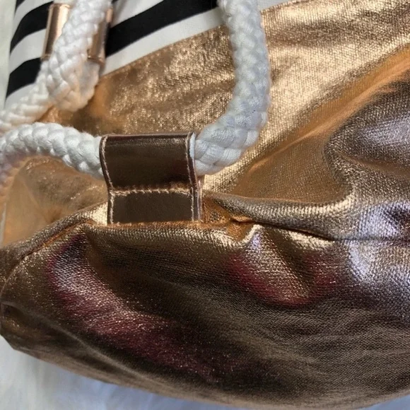 ⚠️SALE⚠️Victoria’s Secret Draw String Bag - Picture 8 of 8